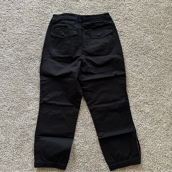 Women’s Size 6 Lisa Rinna Cropped Pants with Side Zipper - Picture 15 of 15